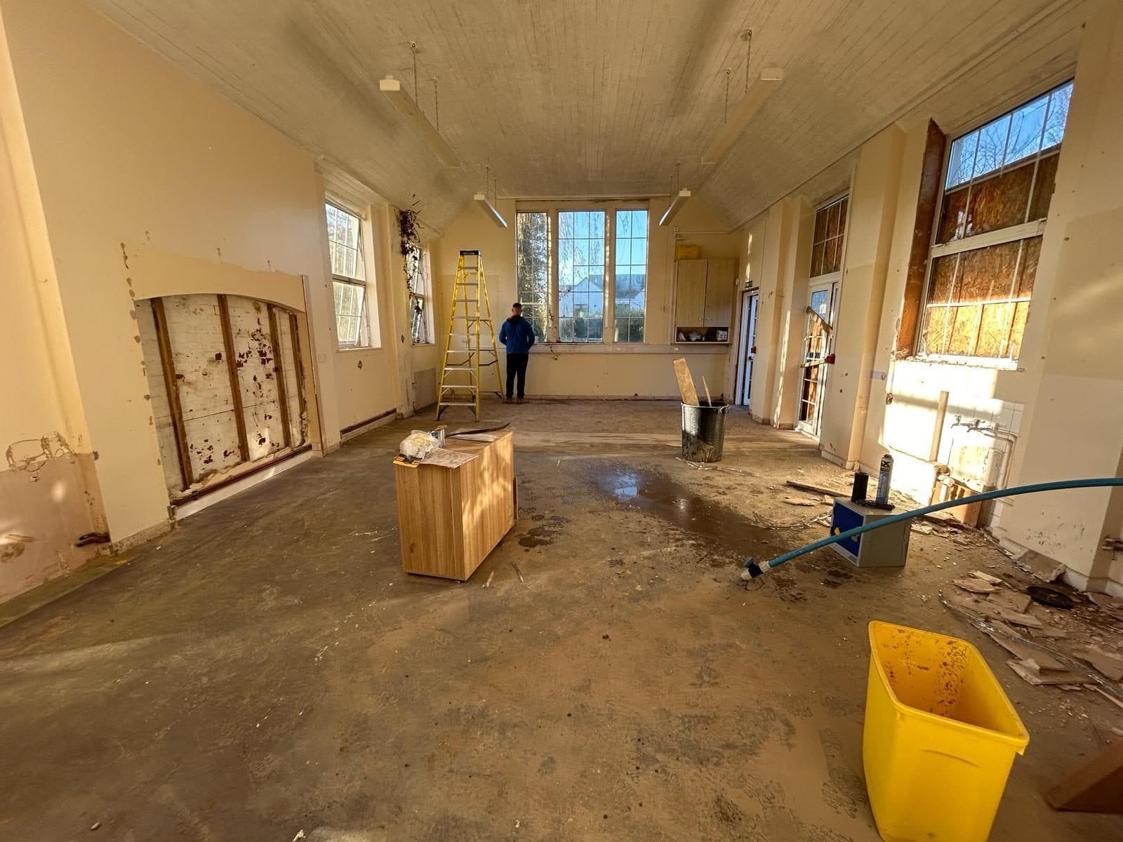 Hall Conversion & Bespoke Kitchen — photo 2